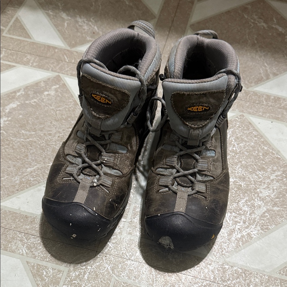 Keen Men's Dark Brown Outdoor Boots